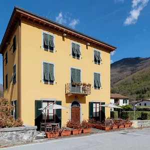 Lucca Franco's Bed and breakfast Diecimo